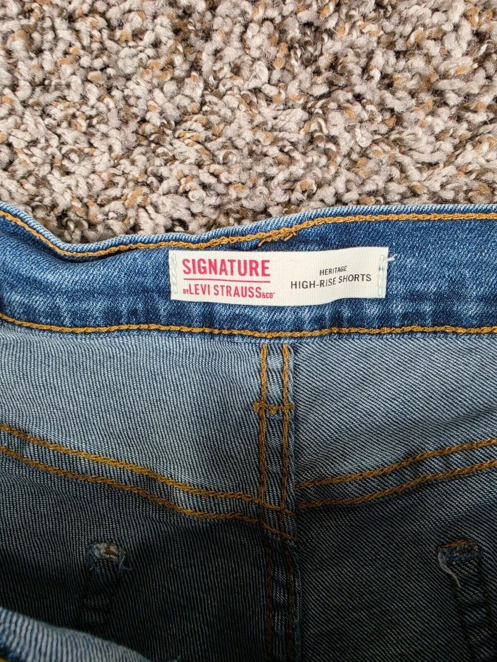 Signature by Levi Strauss womens Sz 14 Heritage High Rise Blue Jean Shorts